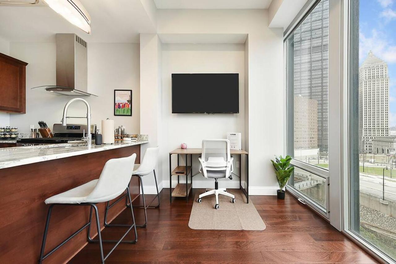 Hostwise Stays - The Washington At Chatham - Free Parking, Private Gym, Skyline Views! Pittsburgh Eksteriør billede