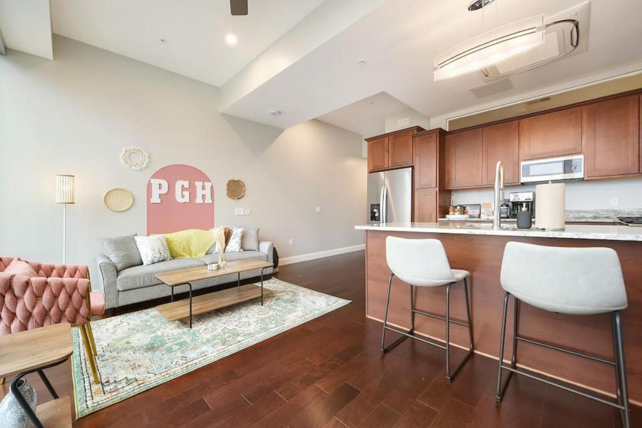 Hostwise Stays - The Washington At Chatham - Free Parking, Private Gym, Skyline Views! Pittsburgh Eksteriør billede